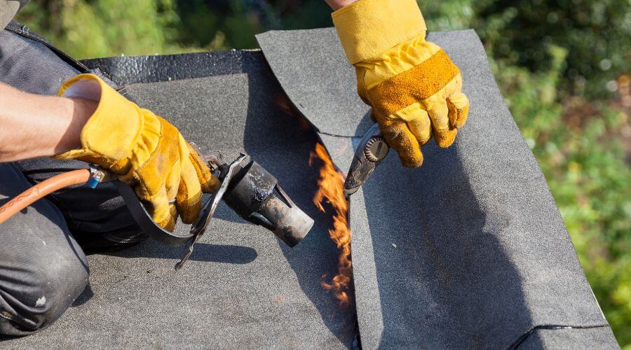 Professional gutter cleaning in South Jamesport, NY